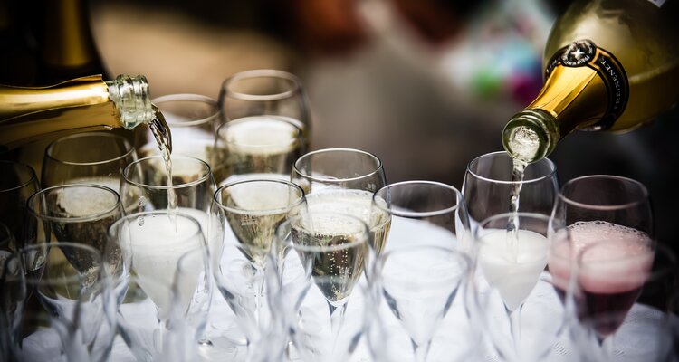 Champagne First！！