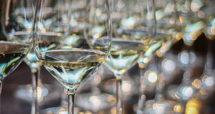 【日本酒入門】ワイングラスでたのしむSAKE講座