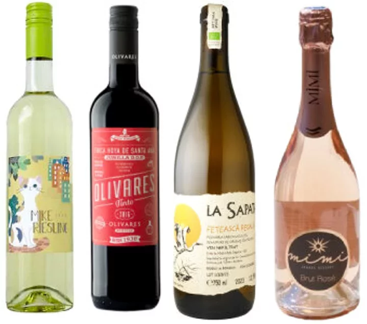 白い季節に彩りを届ける　カラフルアロマワイン4本セット-Colorful Aroma Wine 4-bottle Set